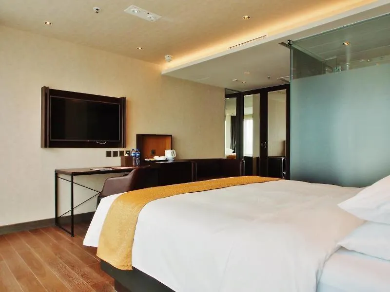 Crafa Harbour Hotel Hongkong