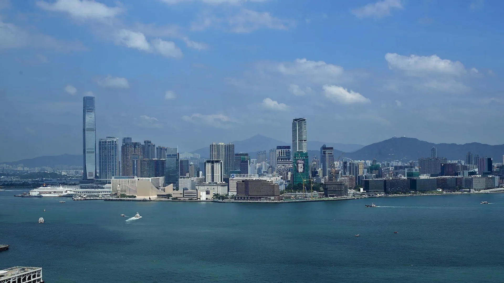 Crafa Harbour Hotel Hongkong China
