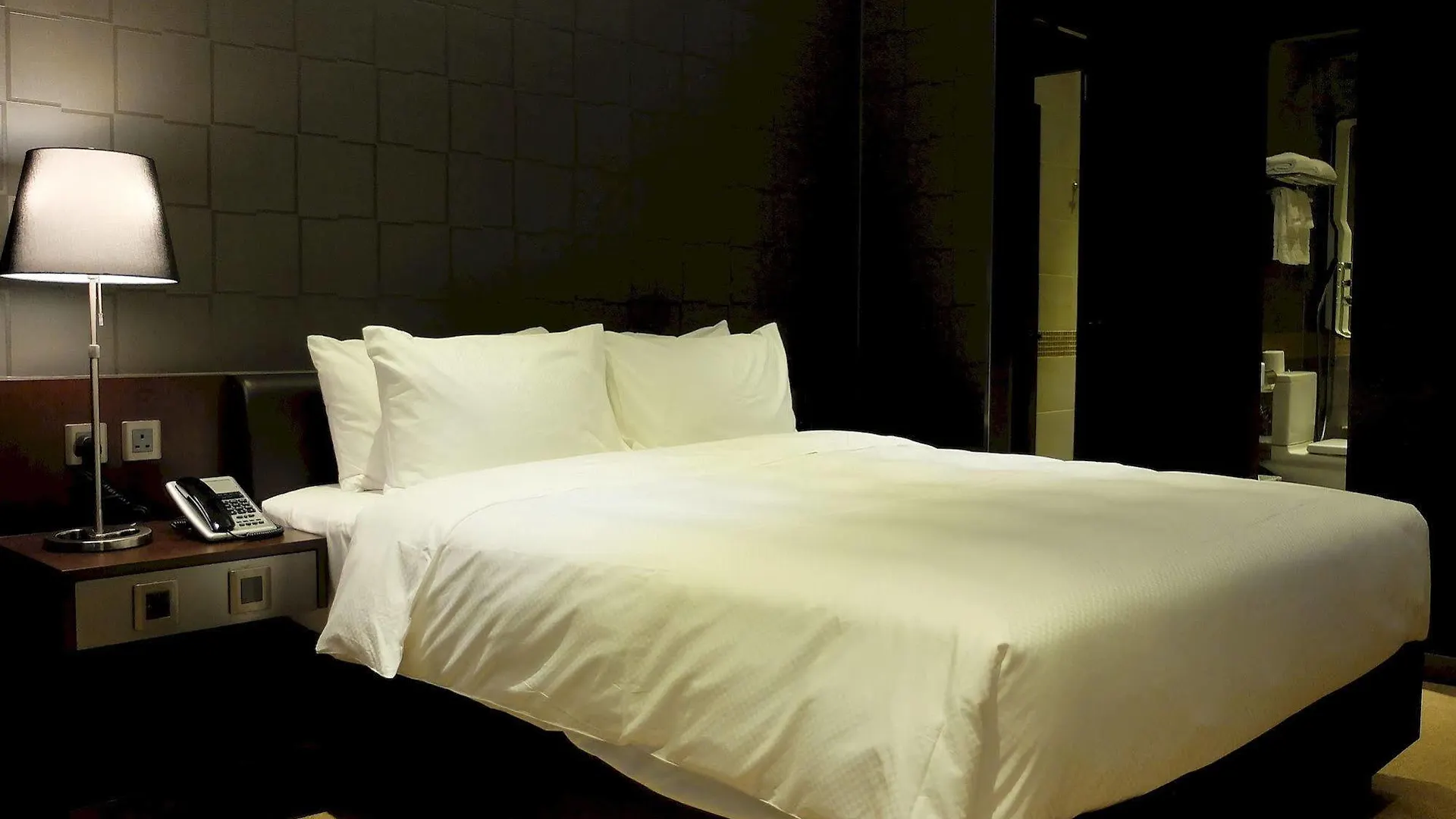 Crafa Harbour Hotel Hongkong